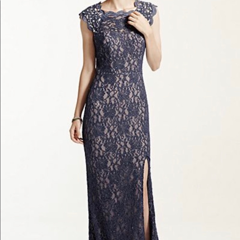 Long Lace Cap Sleeve Dress w/ Keyhole Back size 9 - Picture 3 of 4